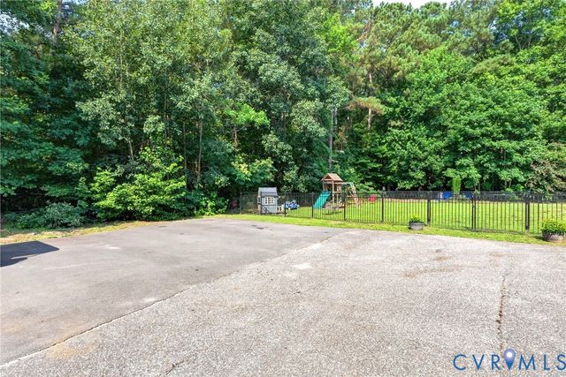 14580 Makenzie Lee Rd, Disputanta, VA 23842