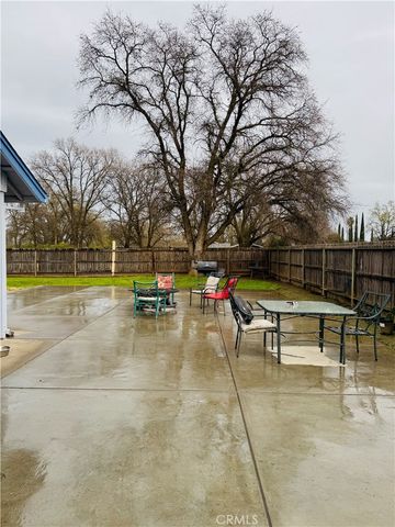 8220 Marek Road, Los Molinos, CA 96055