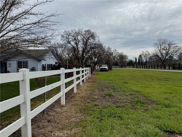 8220 Marek Road, Los Molinos, CA 96055