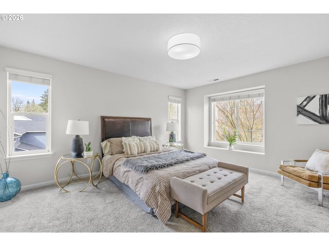 316 Nw CAMP IRELAND St, Hillsboro, OR 97124