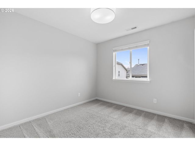 316 Nw CAMP IRELAND St, Hillsboro, OR 97124