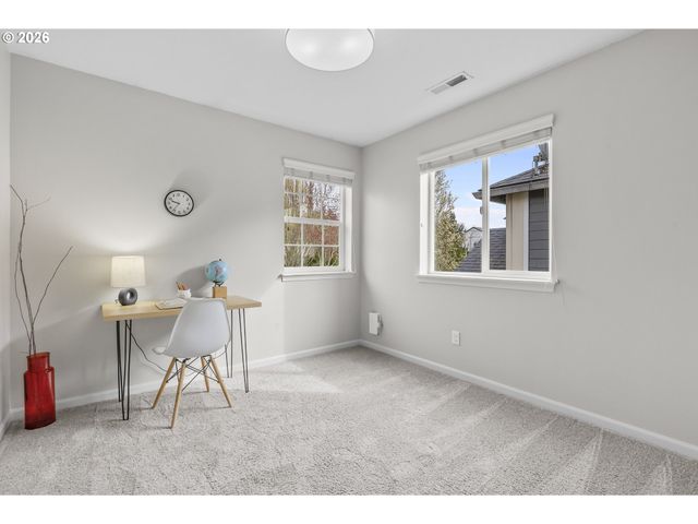 316 Nw CAMP IRELAND St, Hillsboro, OR 97124