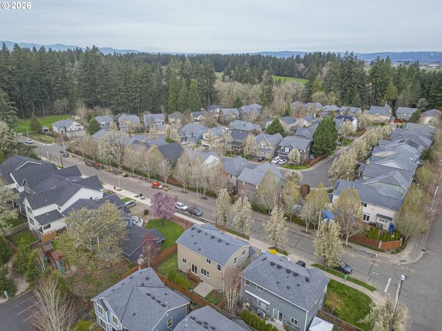 316 Nw CAMP IRELAND St, Hillsboro, OR 97124