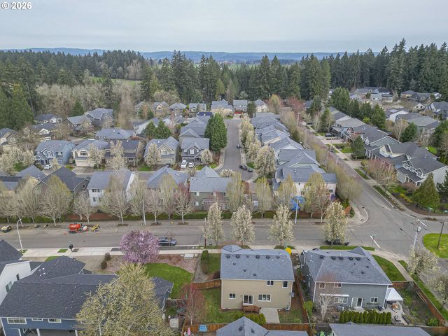 316 Nw CAMP IRELAND St, Hillsboro, OR 97124