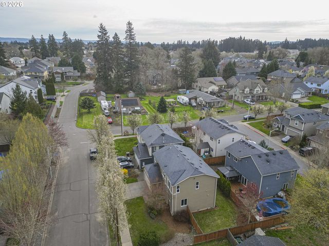 316 Nw CAMP IRELAND St, Hillsboro, OR 97124