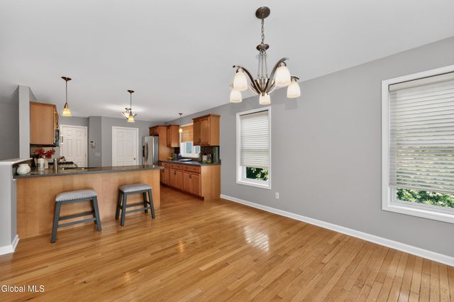 4303 Consaul Road, Niskayuna, NY 12304