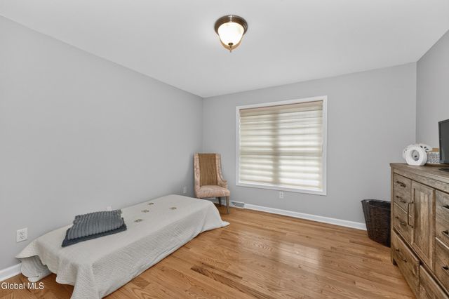 4303 Consaul Road, Niskayuna, NY 12304