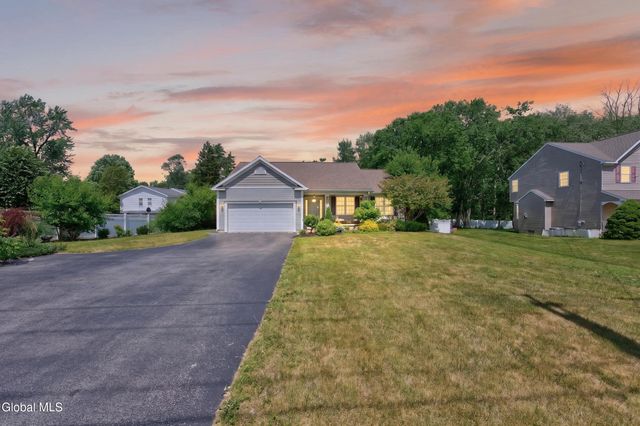 4303 Consaul Road, Niskayuna, NY 12304