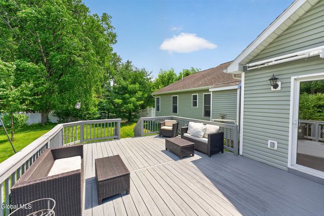 4303 Consaul Road, Niskayuna, NY 12304