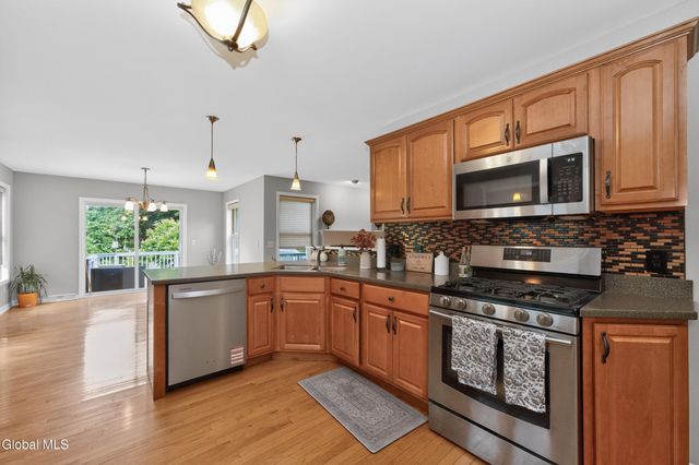 4303 Consaul Road, Niskayuna, NY 12304