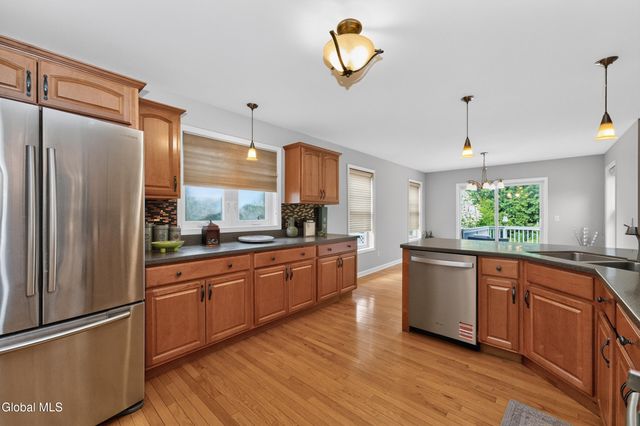 4303 Consaul Road, Niskayuna, NY 12304