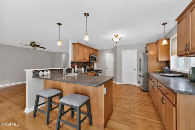 4303 Consaul Road, Niskayuna, NY 12304
