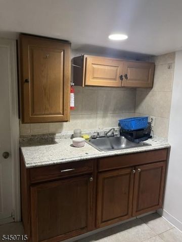 1024 Randolph Ave, Rahway City, NJ 07065