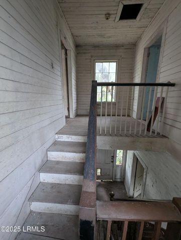 931 9th Street, Port Royal, SC 29935