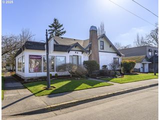 636 Ne BAKER St, Mc Minnville, OR 97128