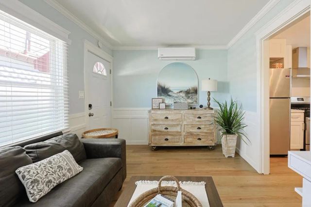 207 C Avenue, Coronado, CA 92118