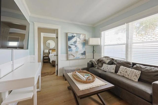 207 C Avenue, Coronado, CA 92118