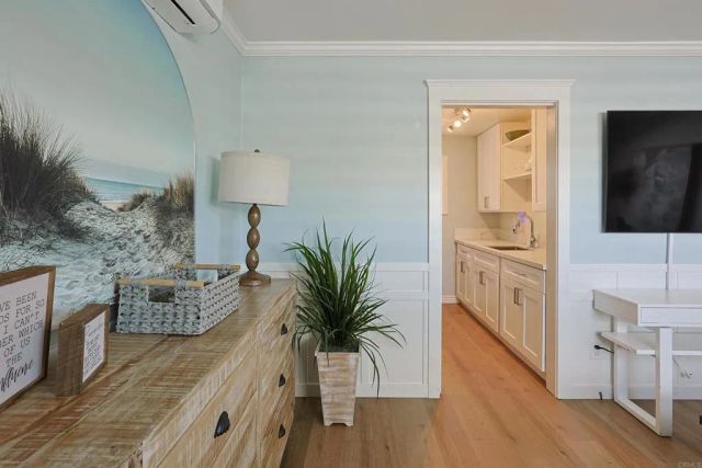 207 C Avenue, Coronado, CA 92118