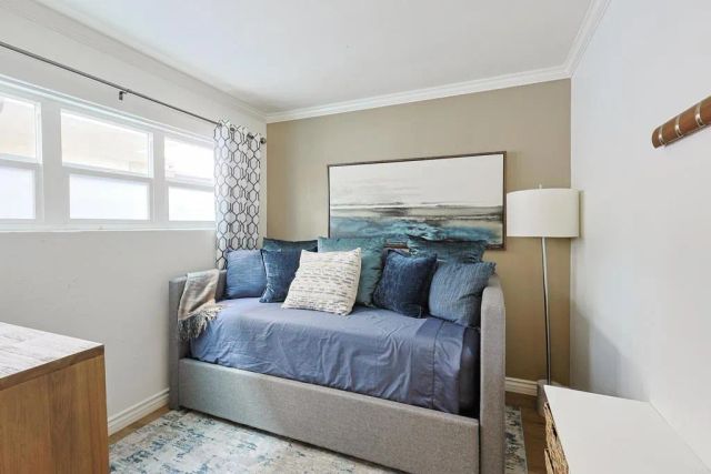 207 C Avenue, Coronado, CA 92118