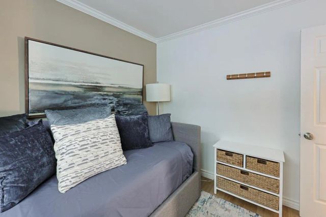 207 C Avenue, Coronado, CA 92118