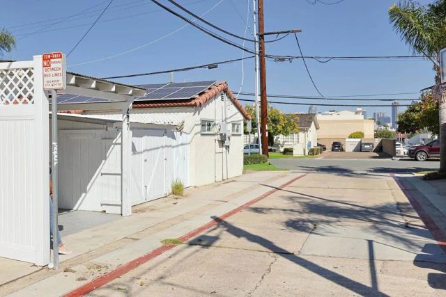 207 C Avenue, Coronado, CA 92118