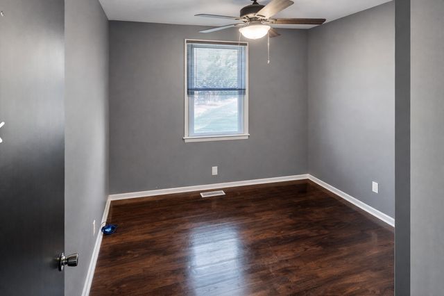 2641 Combs Dr, Nashville, TN 37207