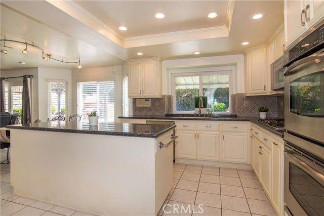 28830 Shadow Valley, Saugus (santa Clarita), CA 91390