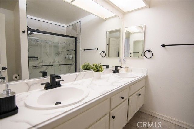 28830 Shadow Valley, Saugus (santa Clarita), CA 91390