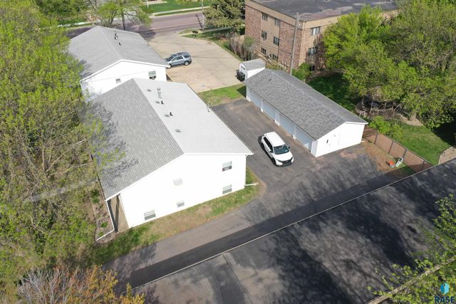 5208 W 47th St Street, Sioux Falls, SD 57106