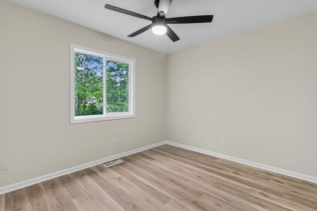 104 Foxfire Court, Summerville, SC 29486