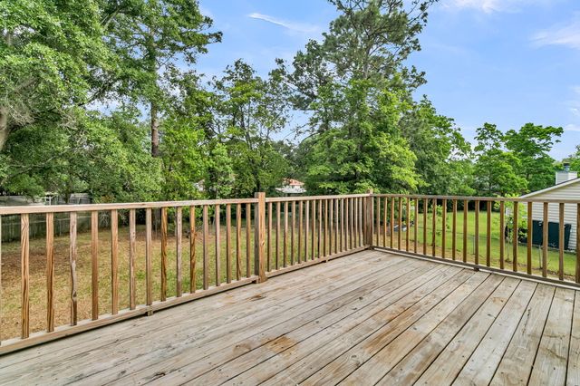 104 Foxfire Court, Summerville, SC 29486