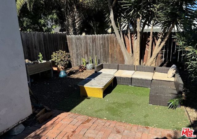 563 2nd Street, Hermosa Beach, CA 90254