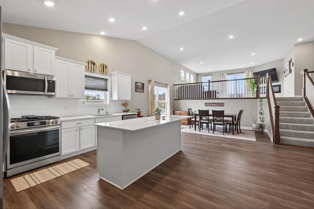 18693 Hamel Drive, Lakeville, MN 55044