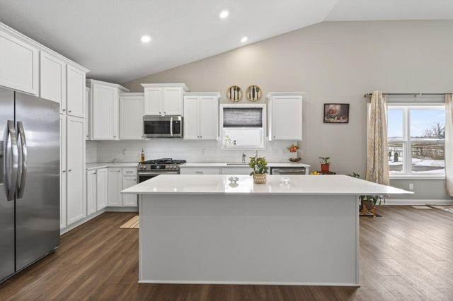 18693 Hamel Drive, Lakeville, MN 55044