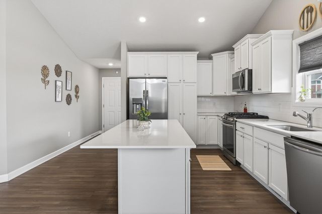 18693 Hamel Drive, Lakeville, MN 55044