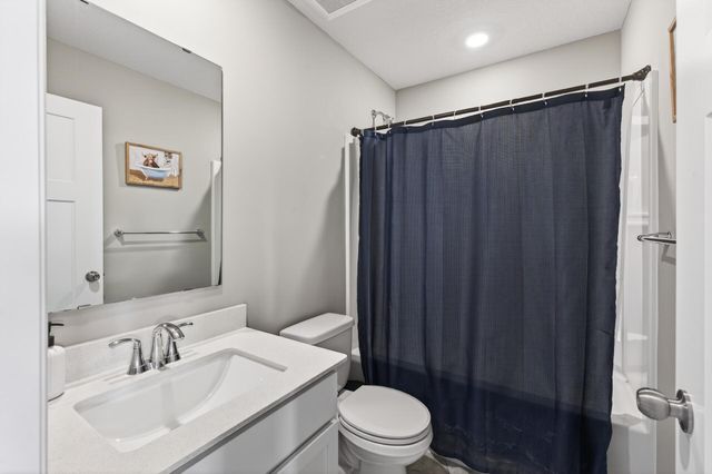 18693 Hamel Drive, Lakeville, MN 55044