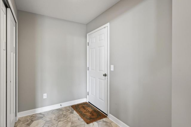 18693 Hamel Drive, Lakeville, MN 55044