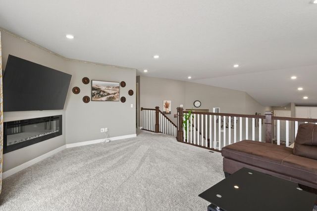 18693 Hamel Drive, Lakeville, MN 55044