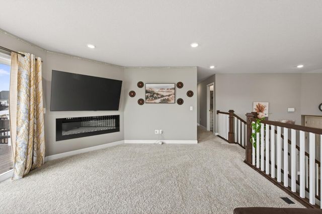 18693 Hamel Drive, Lakeville, MN 55044