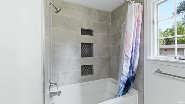 6514 Centerton Drive, Fort Wayne, IN 46815