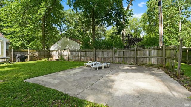 6514 Centerton Drive, Fort Wayne, IN 46815