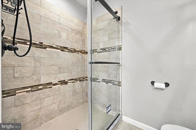 651 S 51ST, Philadelphia, PA 19143