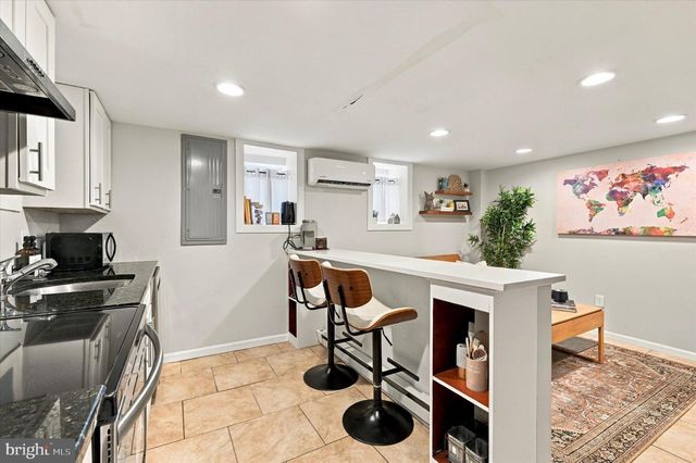 651 S 51ST, Philadelphia, PA 19143