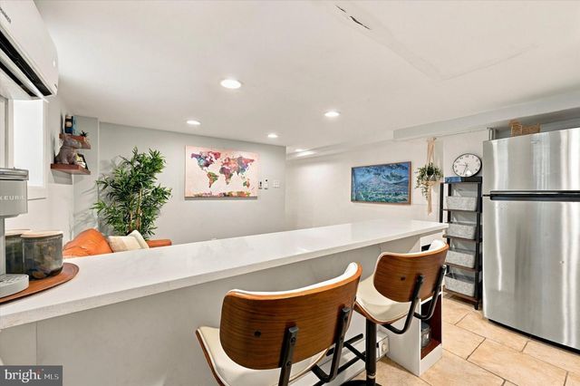 651 S 51ST, Philadelphia, PA 19143