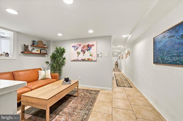 651 S 51ST, Philadelphia, PA 19143