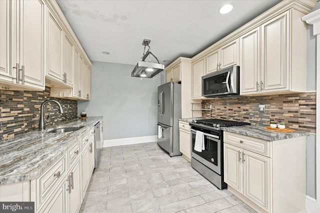 651 S 51ST, Philadelphia, PA 19143