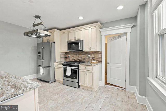 651 S 51ST, Philadelphia, PA 19143