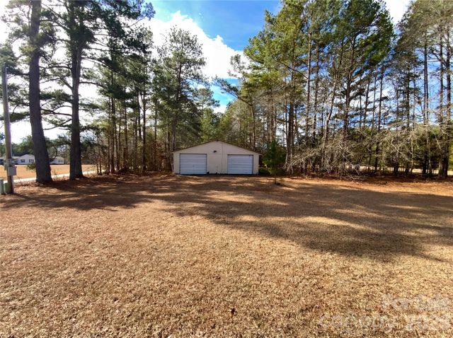 2510 Robert H Kirk Road, Lancaster, SC 29720