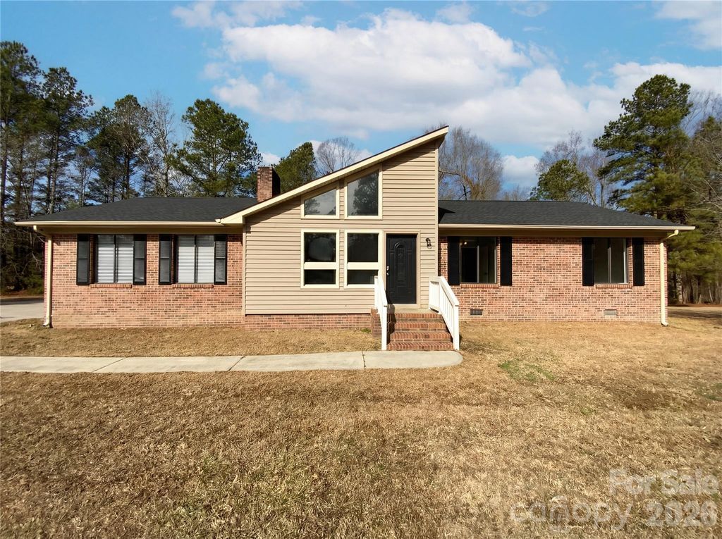 2510 Robert H Kirk Road, Lancaster, SC 29720