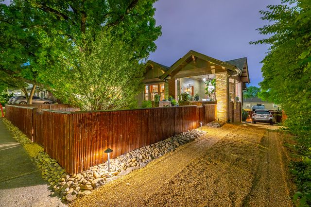 1613 Duncan Avenue, Chattanooga, TN 37404